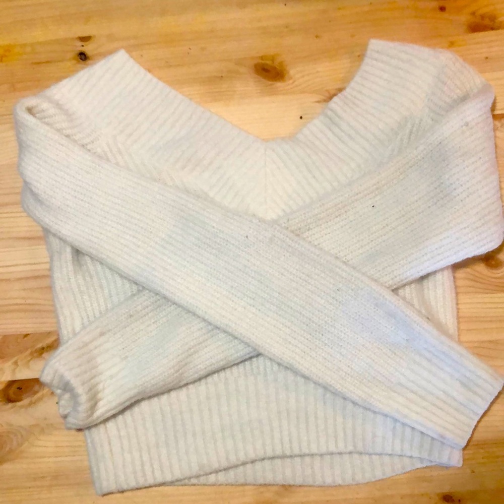 Divided long sleeve top